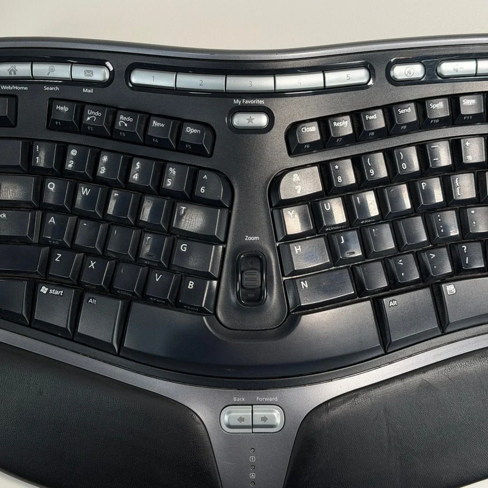 Microsoft‎ Natural Ergonomic Keyboard 4000v1.0 Silver/Black KU-0462 *Working